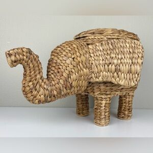 Opalhouse Elephant Basket Rattan Wicker Water Hyacinth 12"x 18" Planter Storage